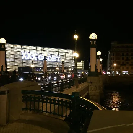 Ubicacion Perfecta/bano Privado Проживание в семье Сан-Себастьян