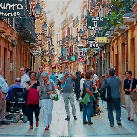 民宿 Ubicacion Perfecta/bano Privado 圣塞瓦斯蒂安