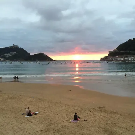 Ubicacion Perfecta/bano Privado 民宿 *